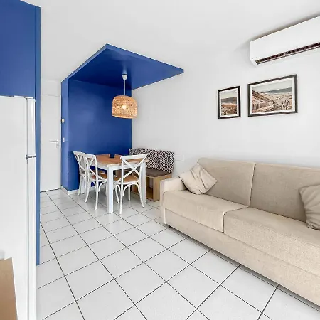 Apartment Azure Escape